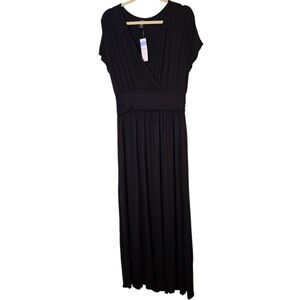 Agnes & Dora maxi dress, black. Size L. NWT.